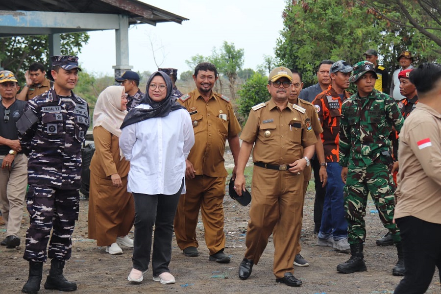 Pemerintah Kabupaten Cirebon dan TNI AL Tanam 250 Ribu Mangrove